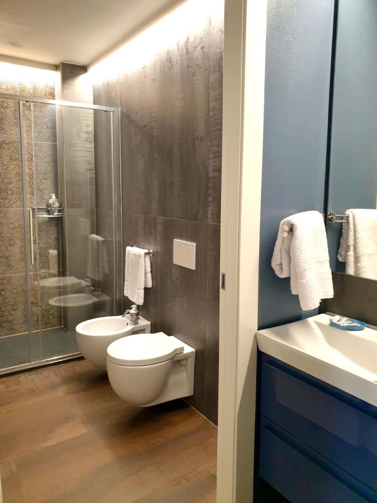 Appartamento Cinema Impero - Posto Auto Privato Siena Kamer foto